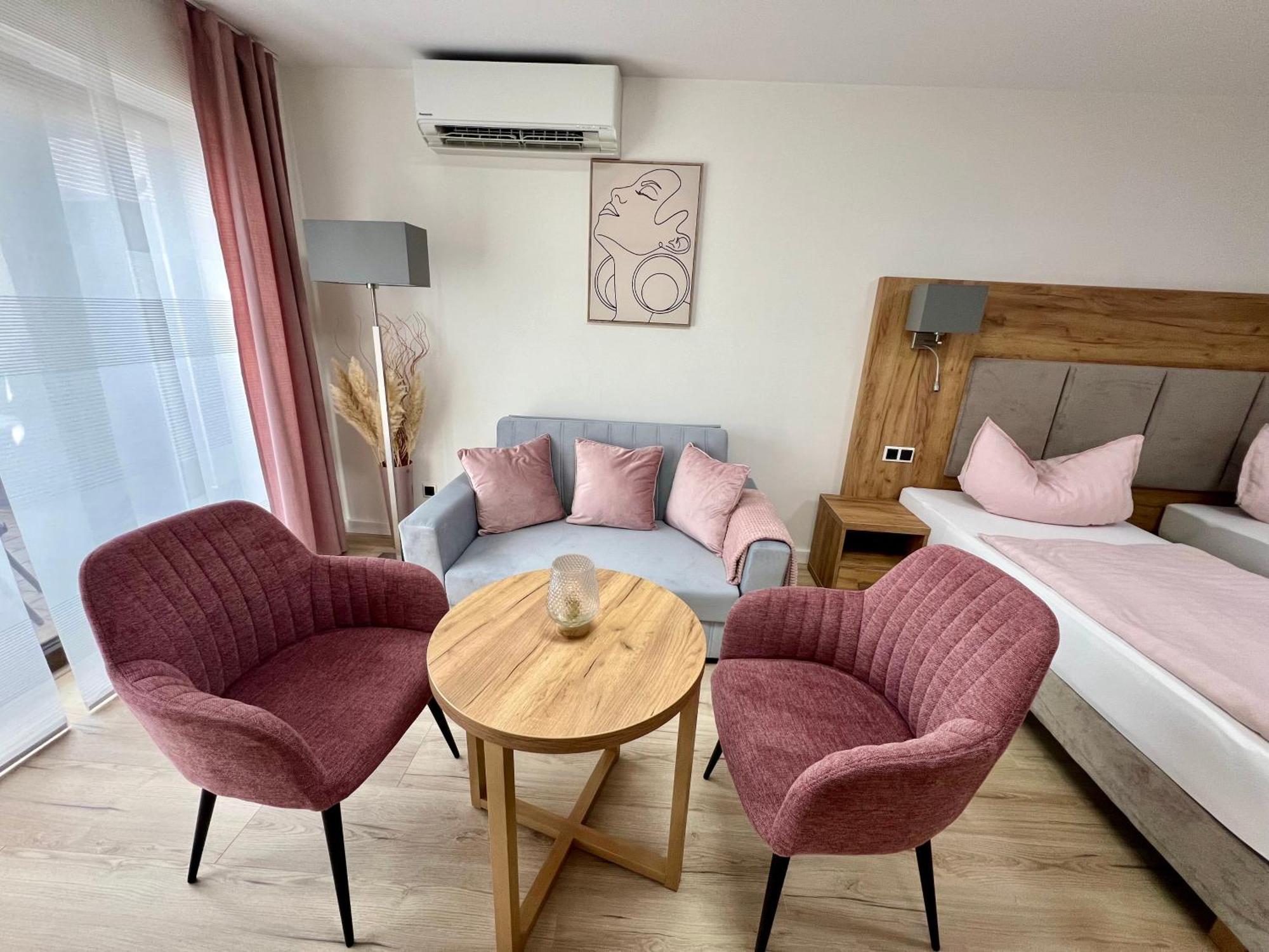 Ergersheim Apartment -Amalia- Mit Klimaanlage & Ueberdachte Terrasse מראה חיצוני תמונה